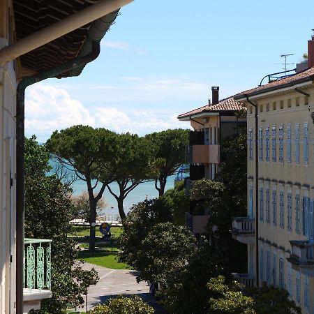 Da Silvia Attico Nel Cuore Di Grado Con Posto Auto Buitenkant foto